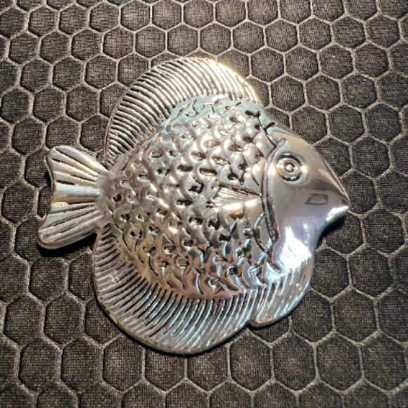 Venice By The Sea Jewelry Jewelry - Fish Necklace Made of Sterling Silver